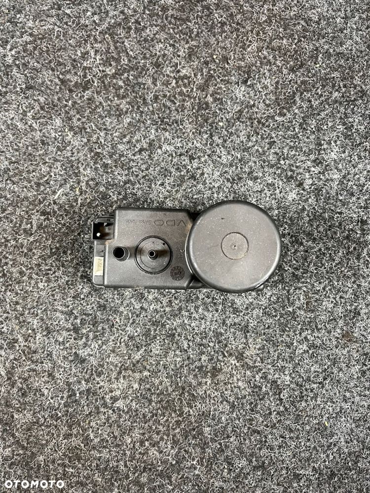 audi a4 b5 pompka zamka centralnego 4A0862257A - 2