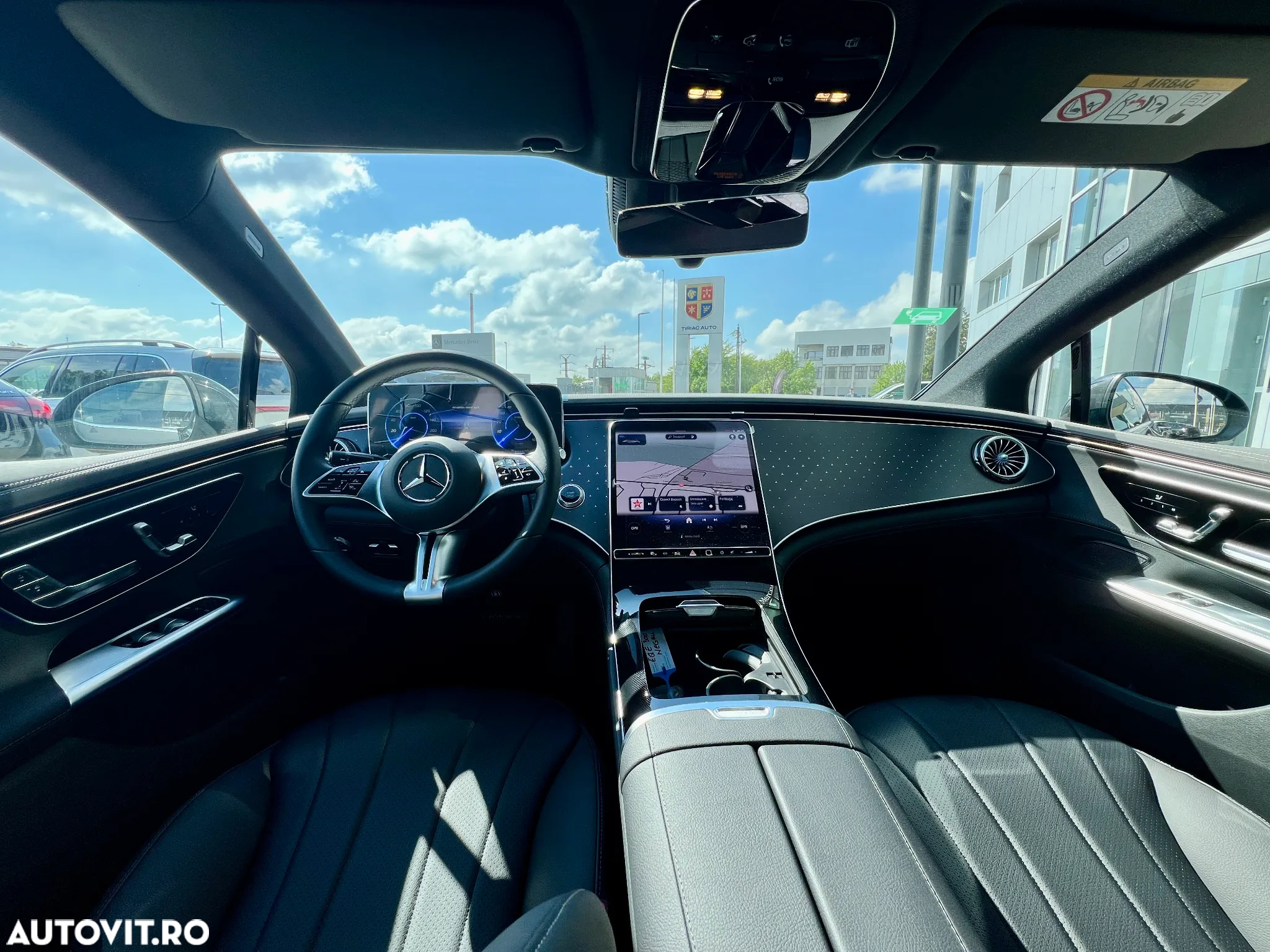 Mercedes-Benz EQE 300 - 13