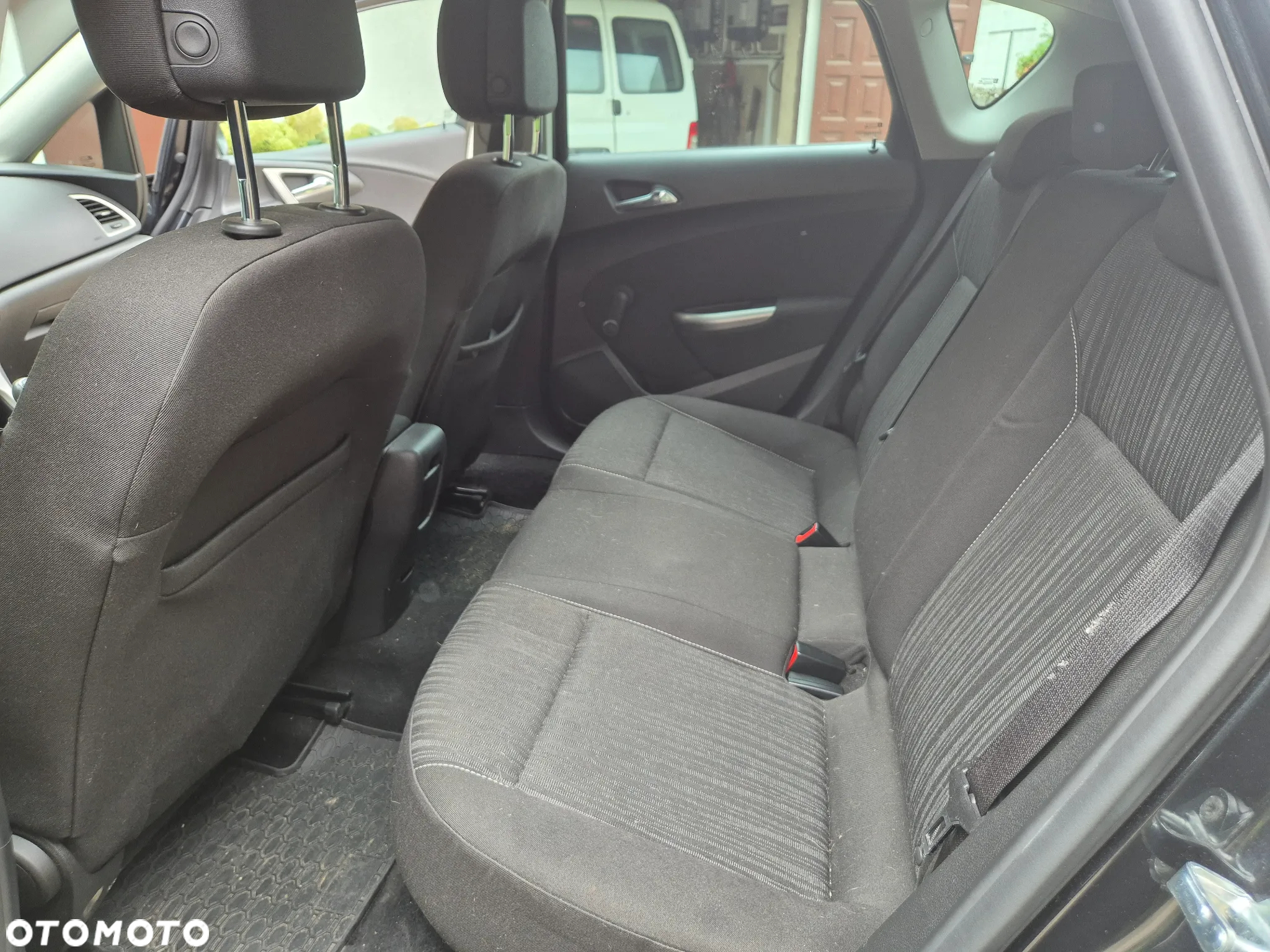 Opel Astra - 11