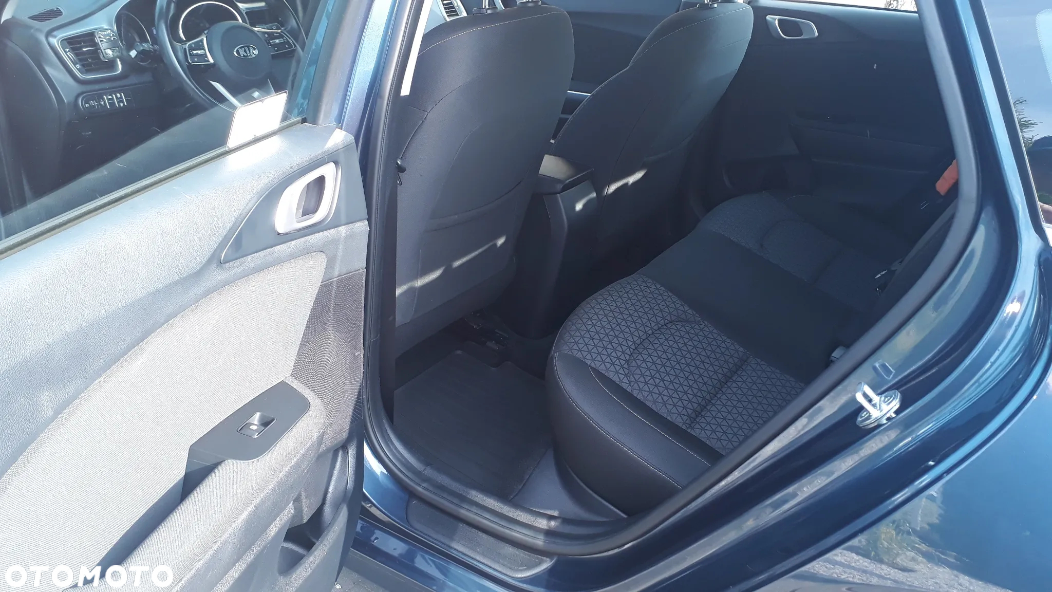 Kia Ceed 1.4 T-GDI M - 12