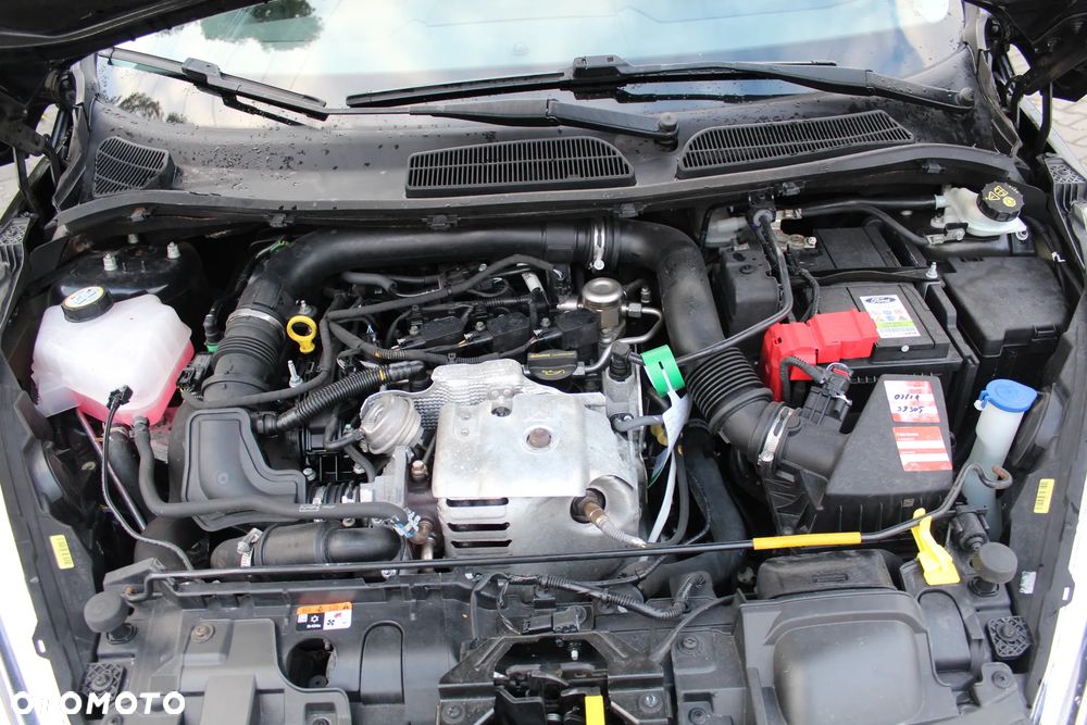 Ford Fiesta 1.0 EcoBoost S&S TITANIUM X - 27