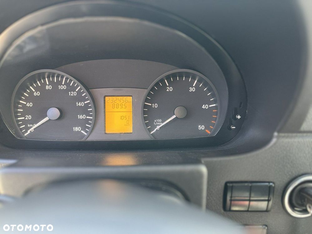 Mercedes-Benz Sprinter 906.233 7G-TRONIC Plus - 18