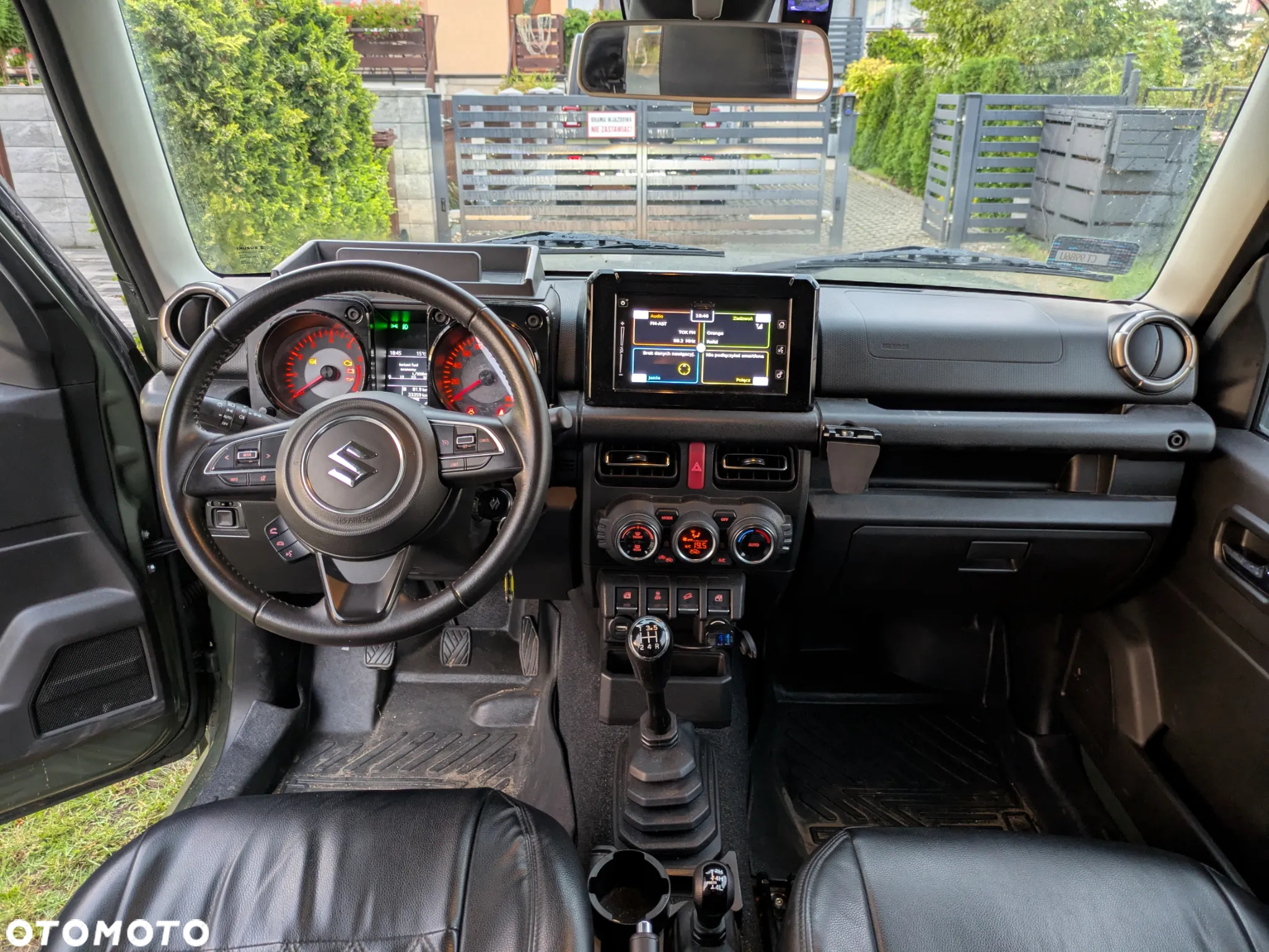 Suzuki Jimny 1.5 Premium - 12