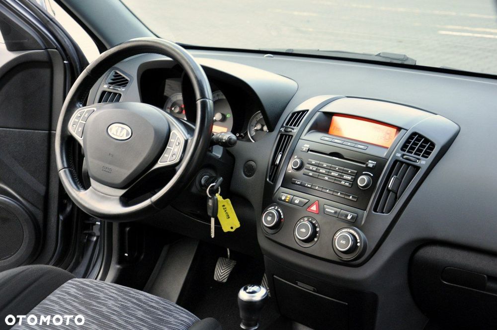 Kia Ceed 1.4 CVVT SW EX - 6