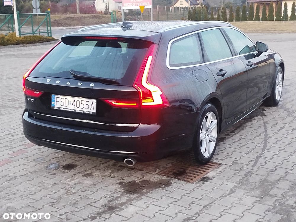 Volvo V90 D3 Momentum Pro - 7