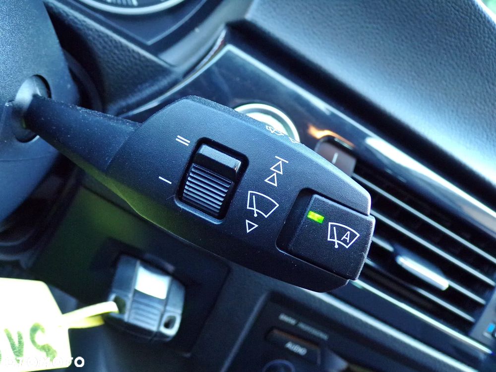 BMW Seria 3 - 21