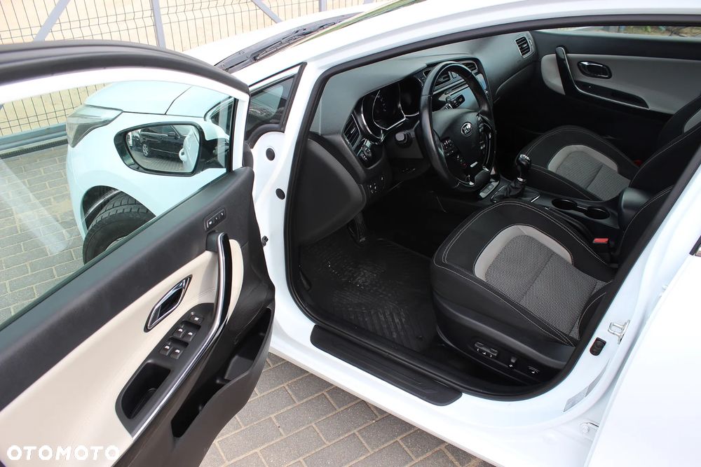 Kia Ceed 1.6 CRDi L Business Line - 29