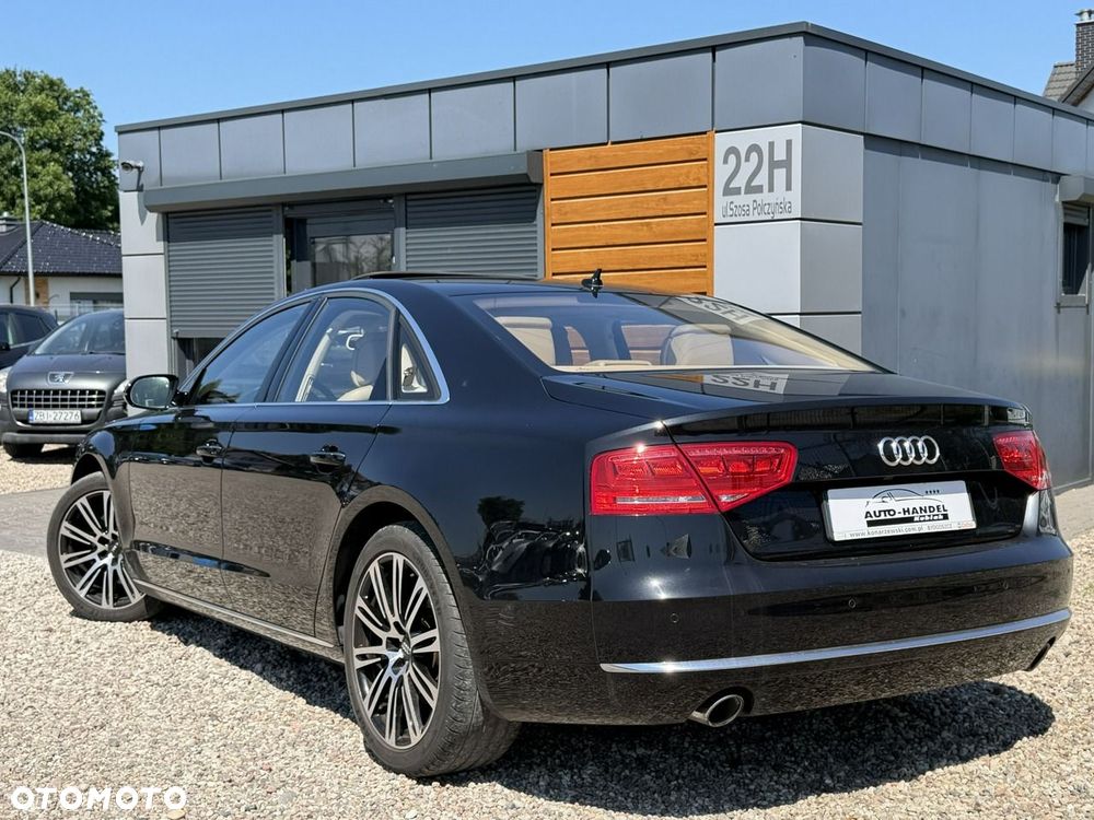 Audi A8 - 6