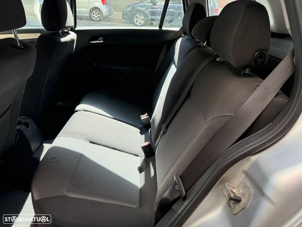 Opel Astra Caravan 1.3 CDTi Edition - 11