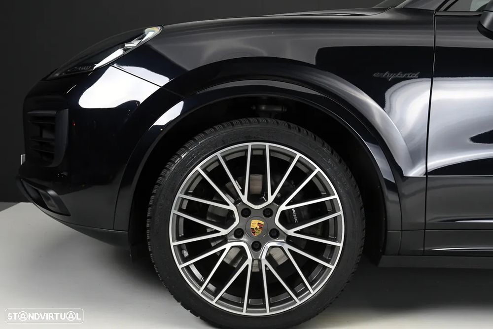 Porsche Cayenne Coupé E-Hybrid - 9