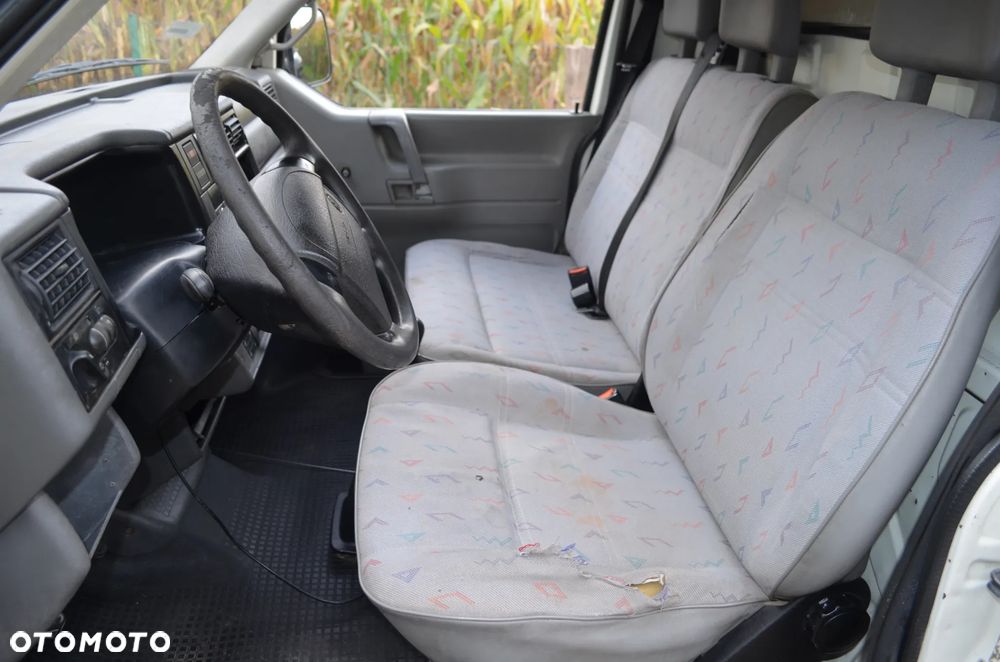 Volkswagen Transporter - 29