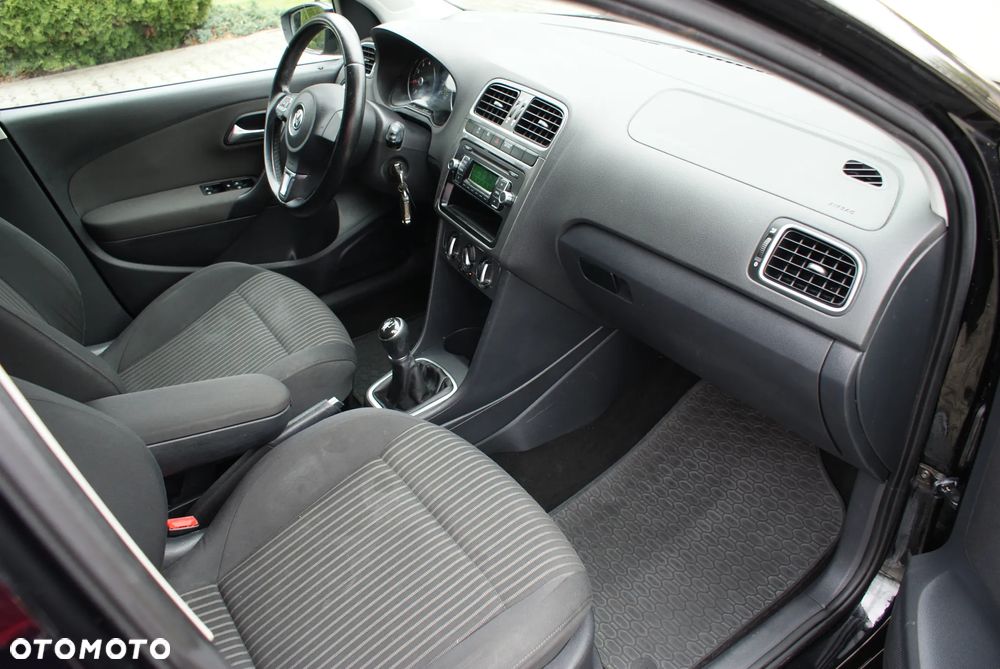 Volkswagen Polo - 16