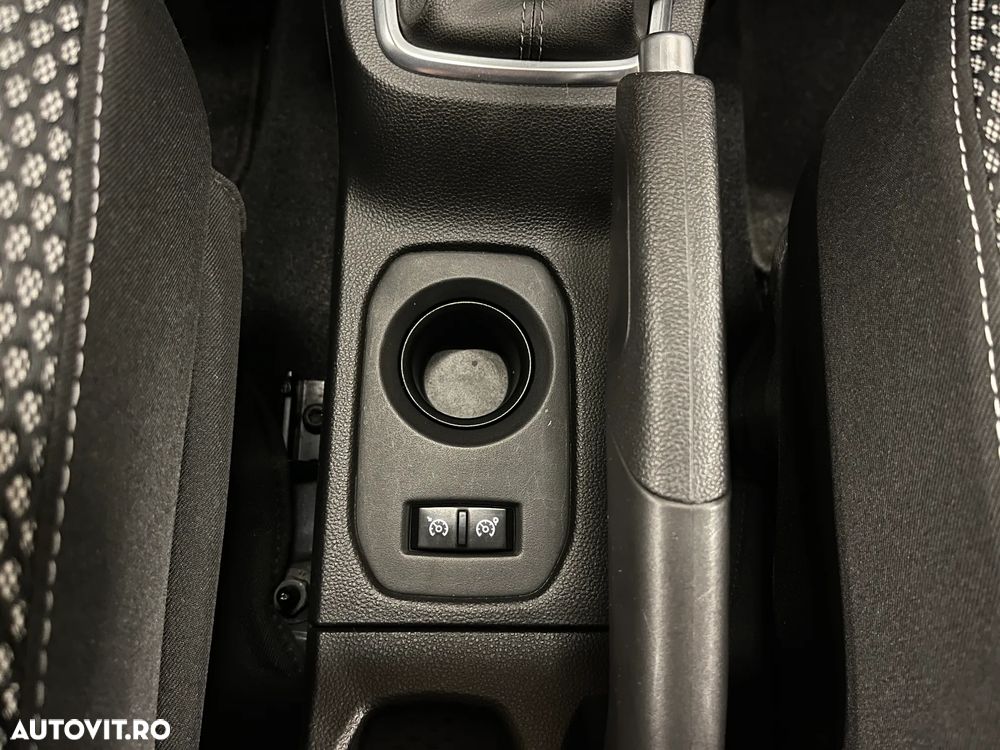 Dacia Duster 1.6 SCe Prestige jante 17" - 22