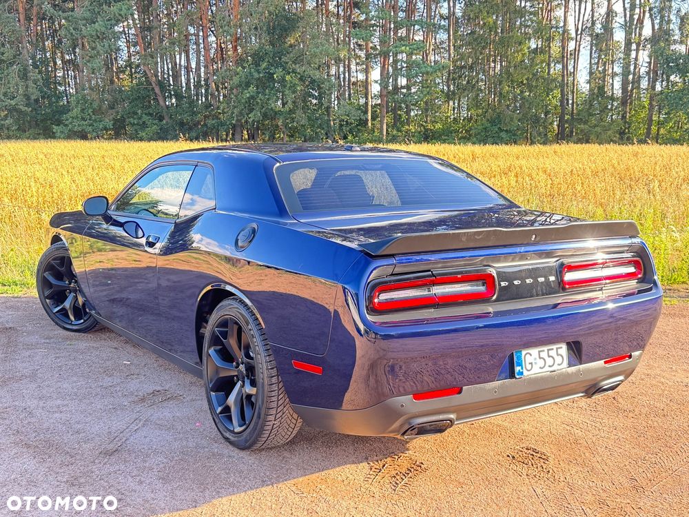 Dodge Challenger Automatik SXT Plus - 24