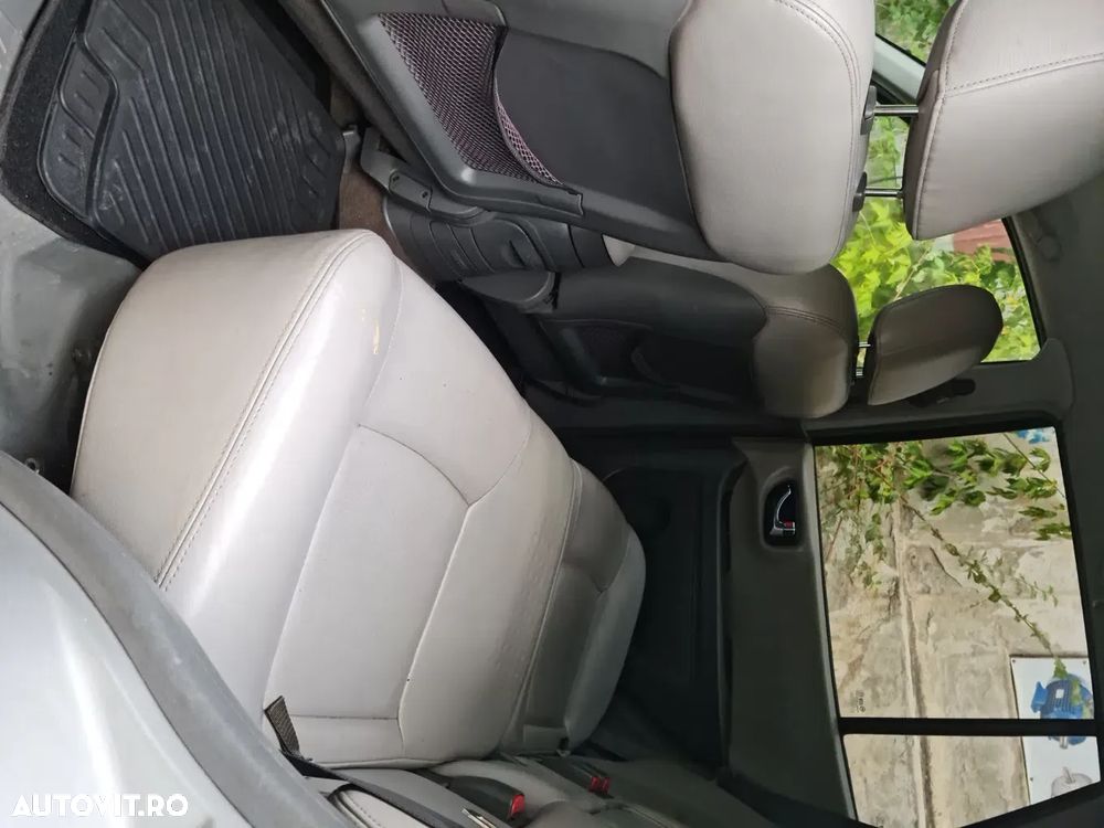 Hyundai Santa Fe - 4