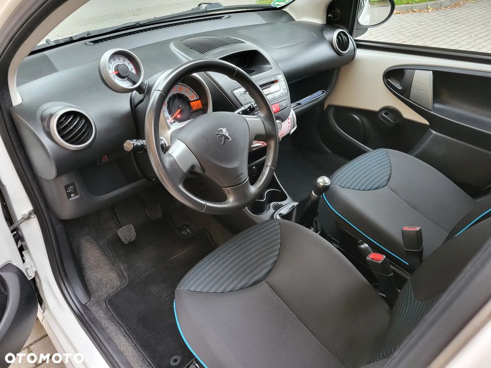 Peugeot 107 1.0 Trendy - 12