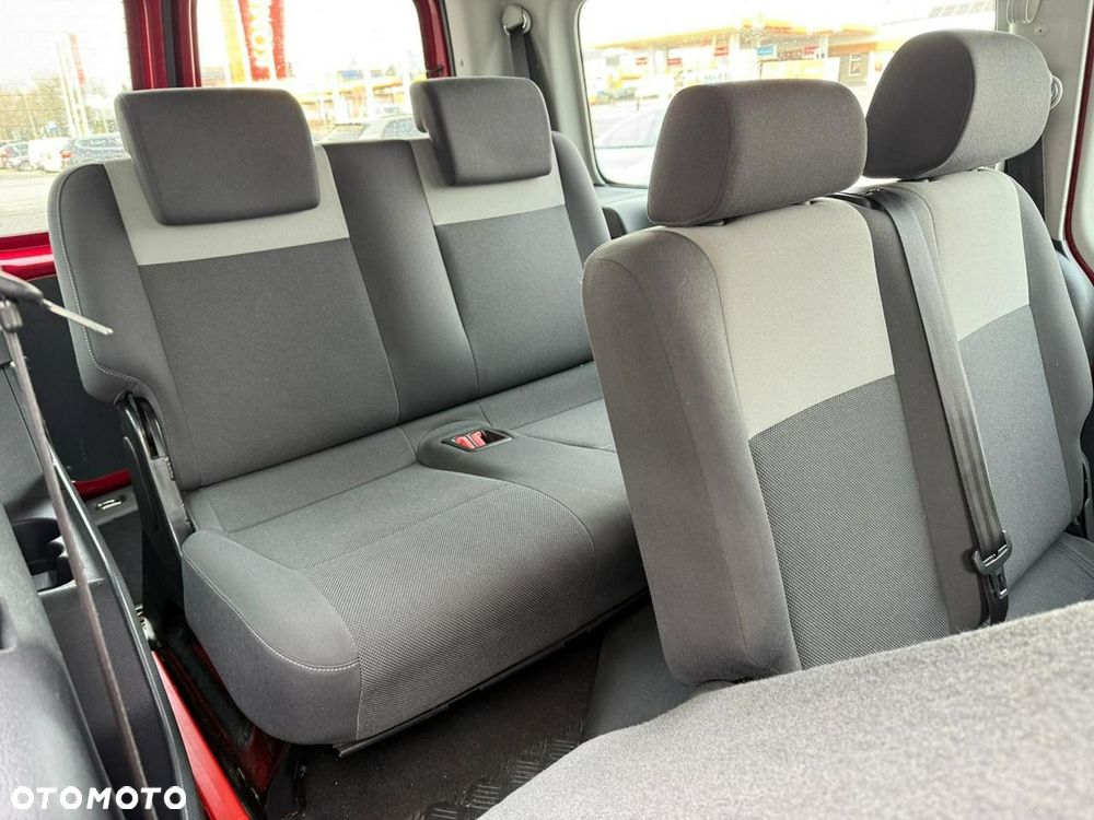 Volkswagen Caddy - 13