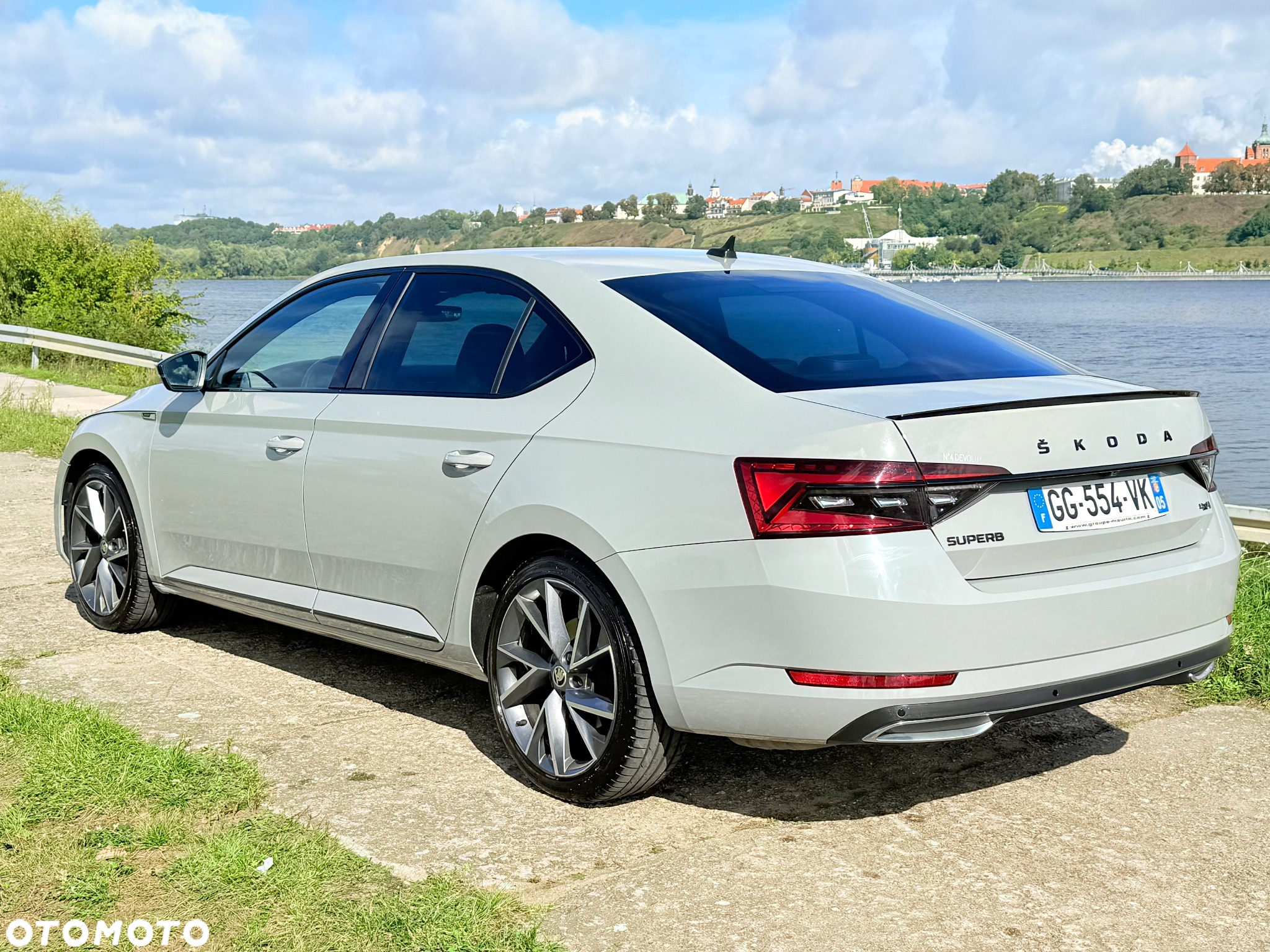 Skoda Superb 2.0 TDI 4x4 DSG Sportline - 6