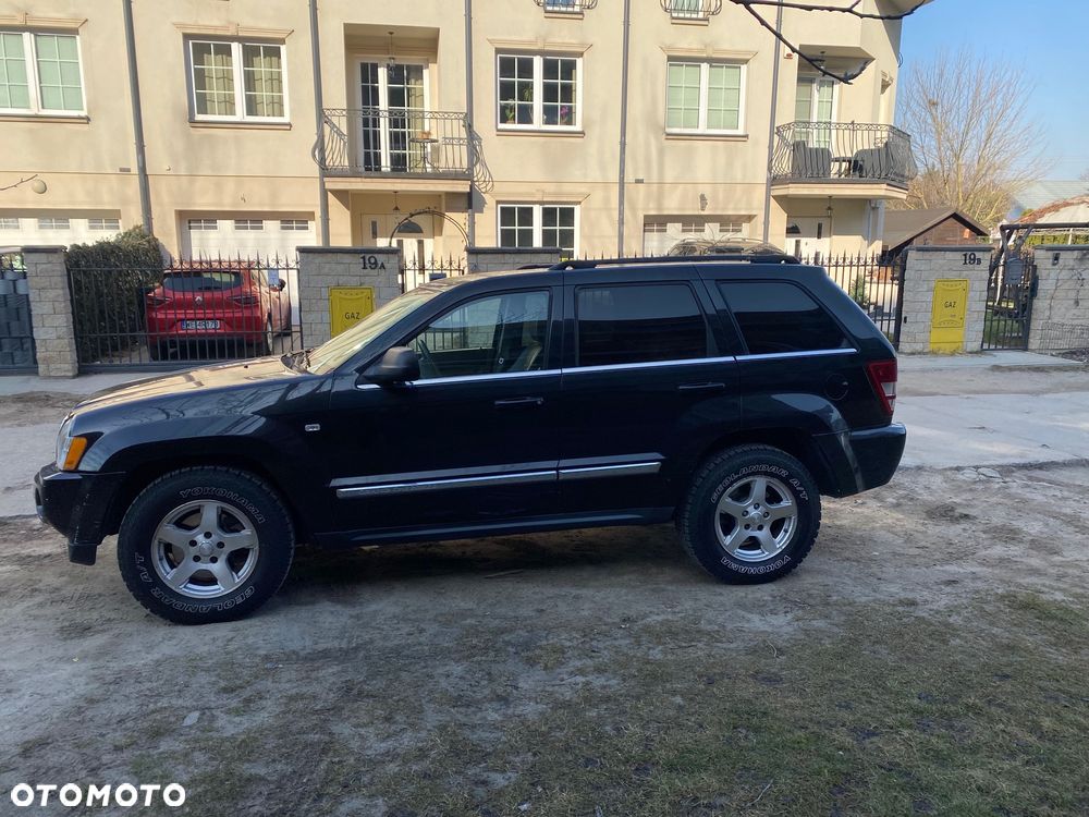 Jeep Grand Cherokee - 13