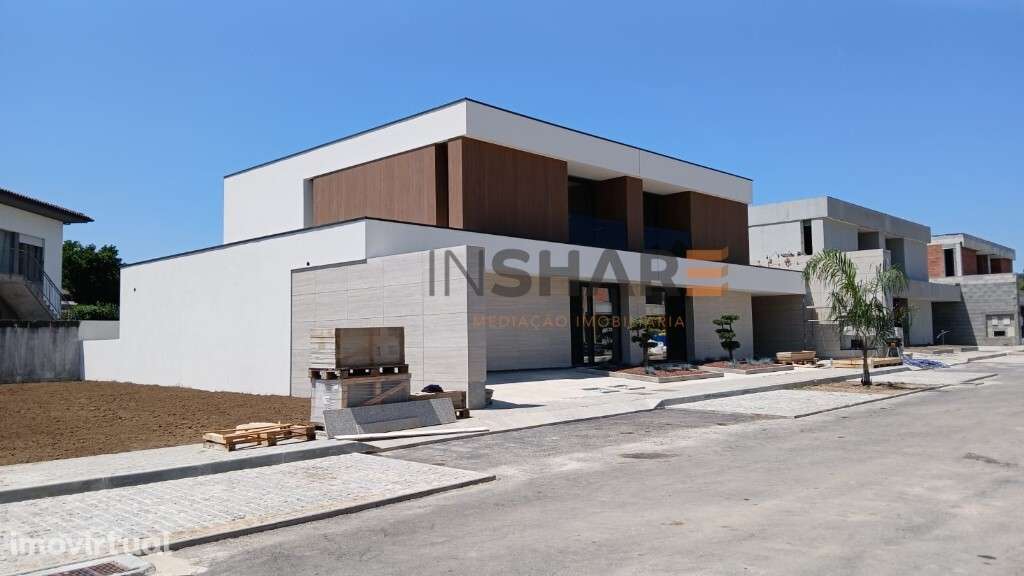 Moradia T3 em Turiz, Vila Verde - Grande imagem: 3/36