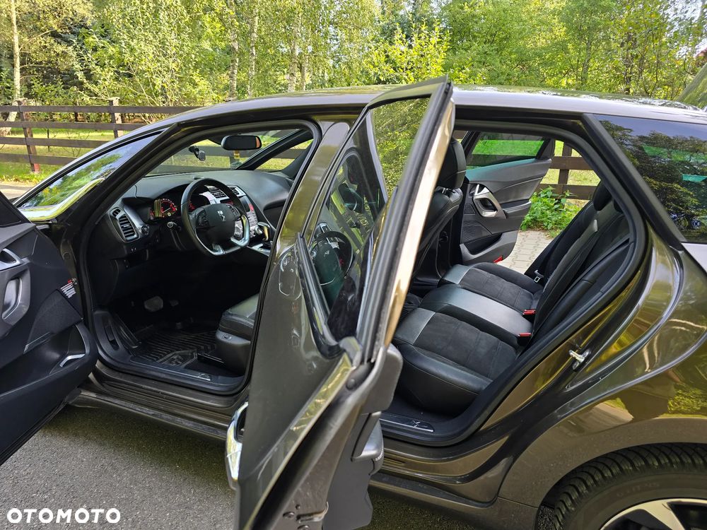 Citroën DS5 THP 155 SoChic - 18