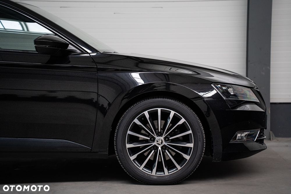 Skoda Superb 2.0 TDI DSG Premium Edition - 12