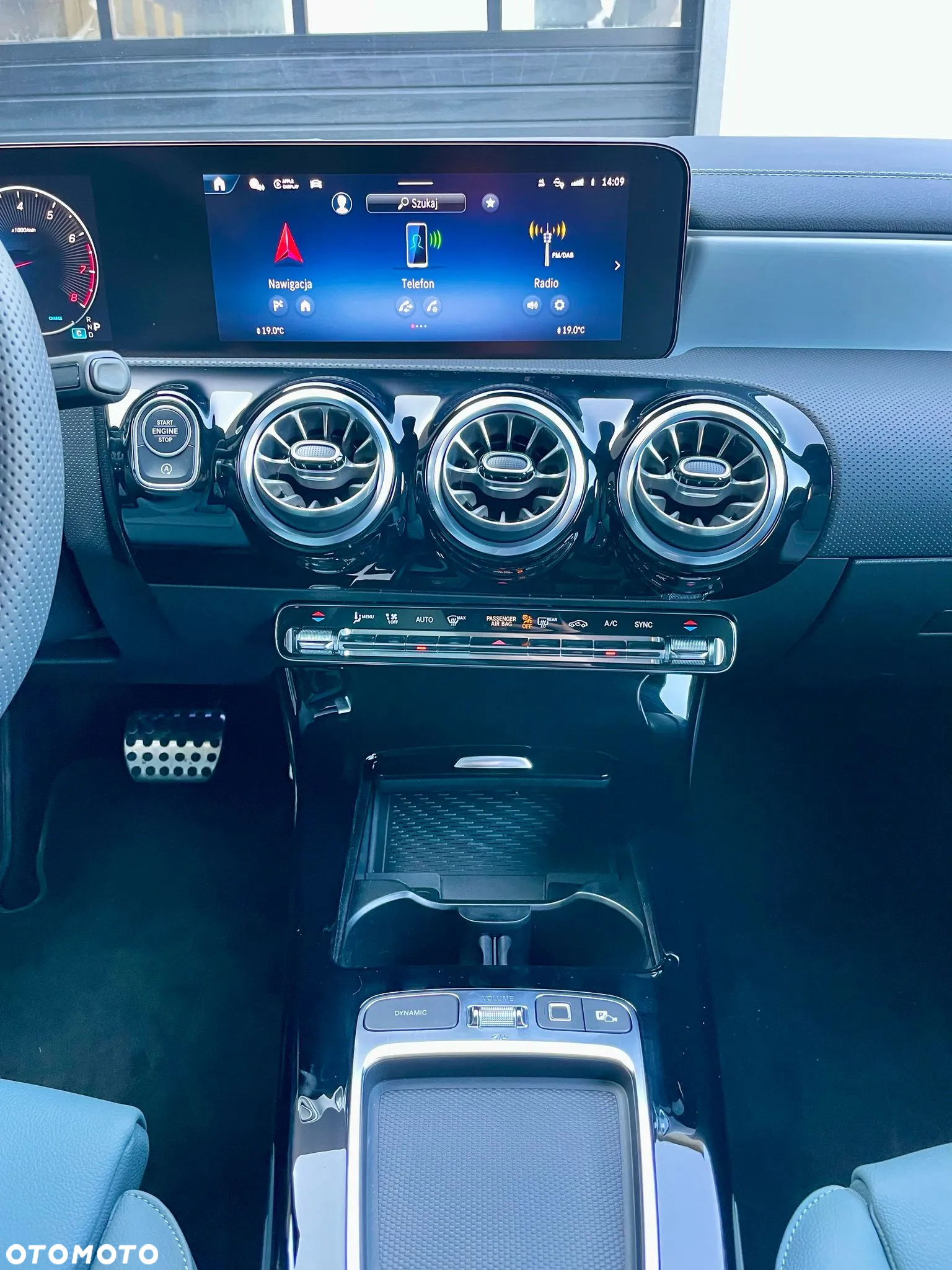 Mercedes-Benz CLA 220 4-Matic AMG Line 7G-DCT - 30