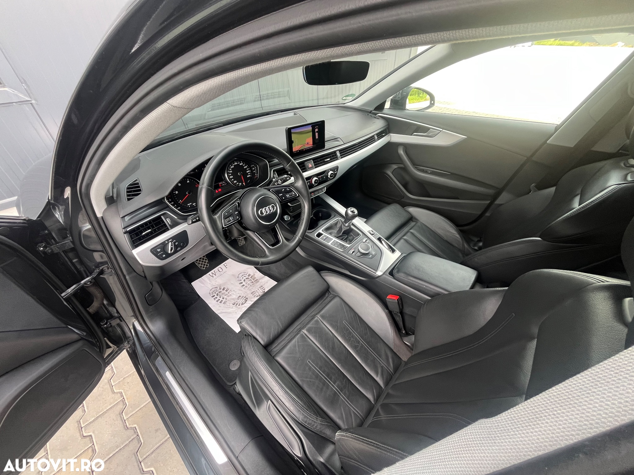 Audi A4 Avant 2.0 TDI Design - 18