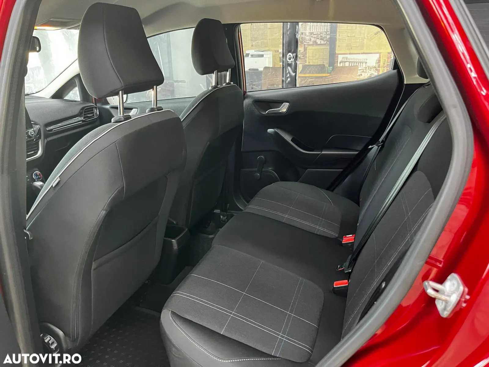 Ford Fiesta 1.0 EcoBoost Powershift Trend - 25