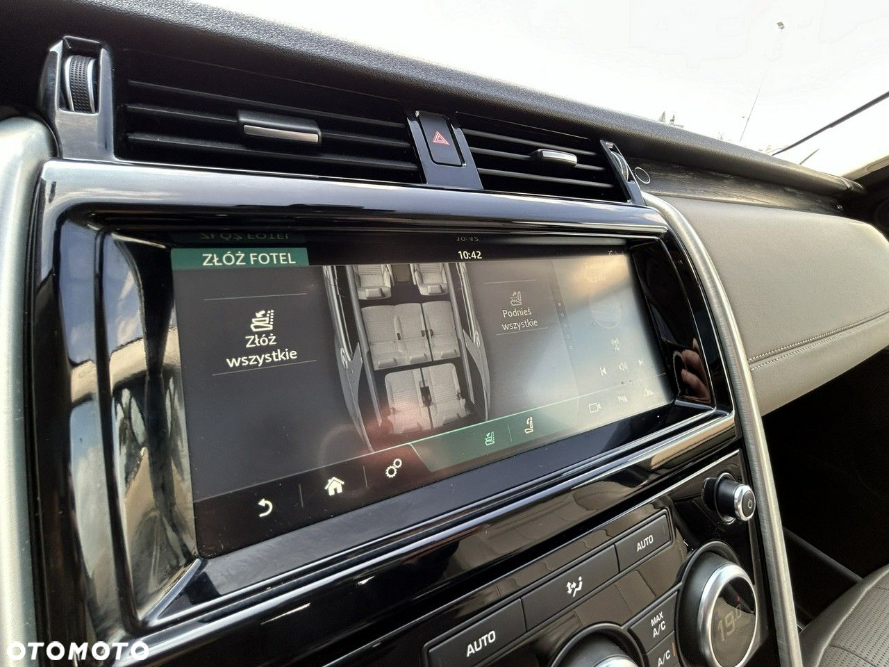 Land Rover Discovery V 3.0 Si6 HSE Luxury - 20