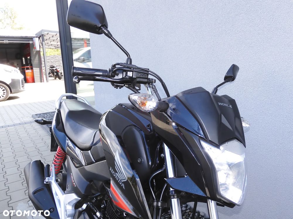 Honda CBF - 4