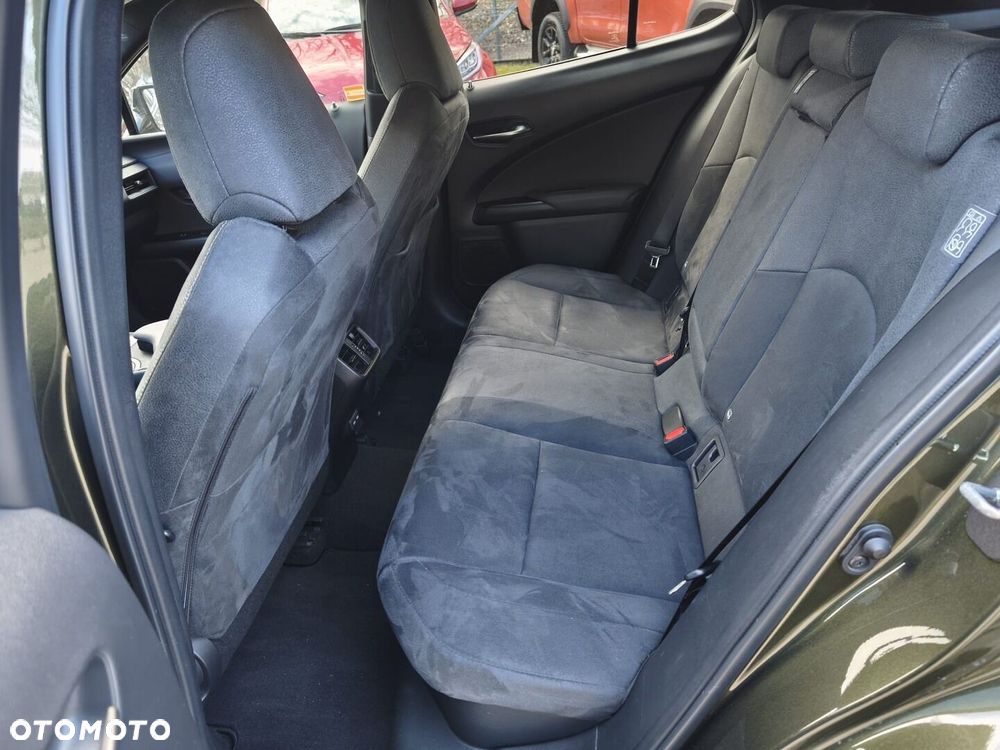 Lexus UX 250h GPF Business 2WD - 18