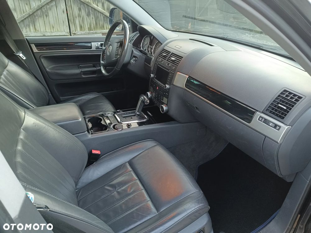 Volkswagen Touareg - 13