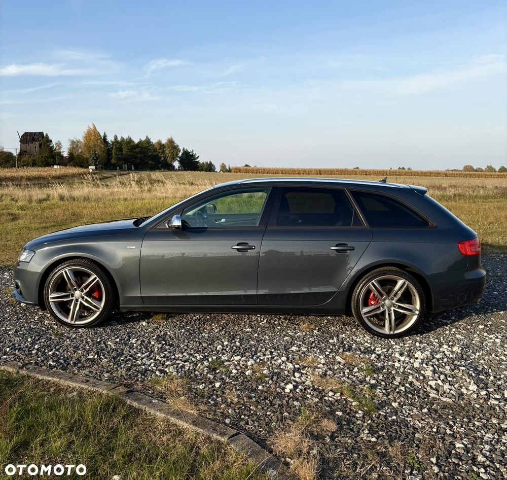 Audi A4 Avant - 11