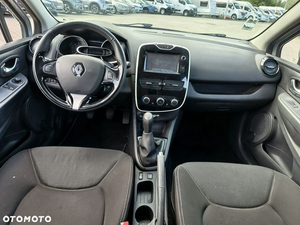 Renault Clio - 10