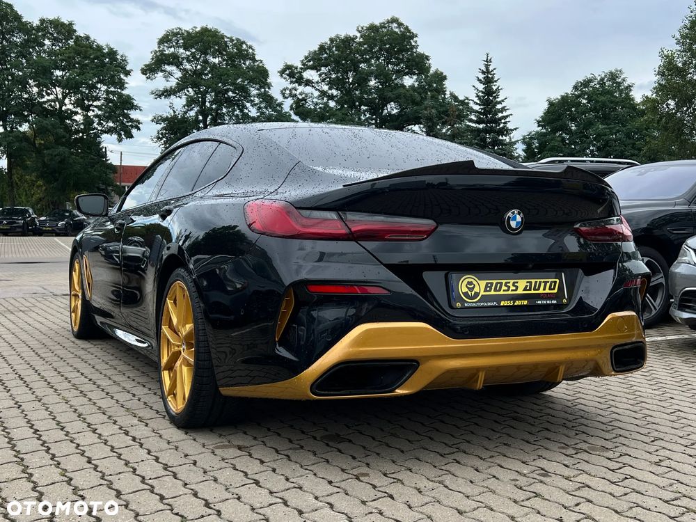 BMW Seria 8 - 7