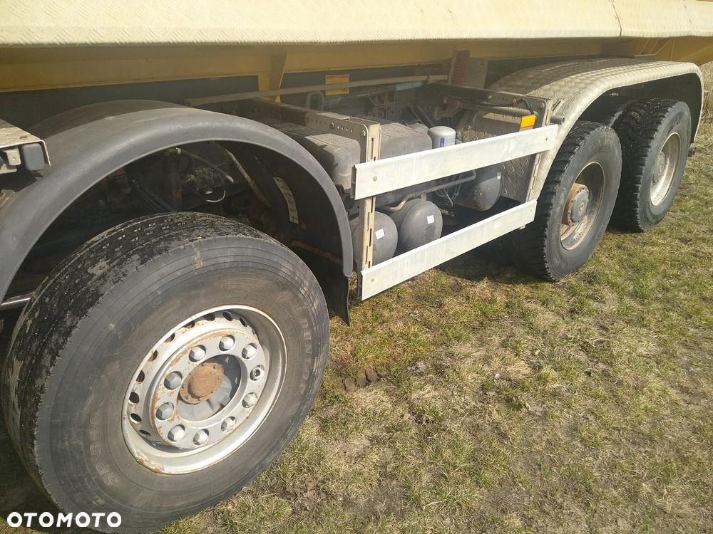 Mercedes-Benz ACTROS - 4