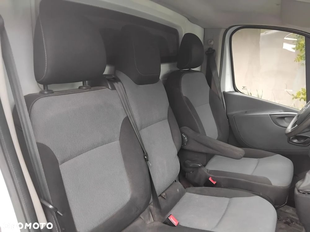 Opel VIVARO - 8