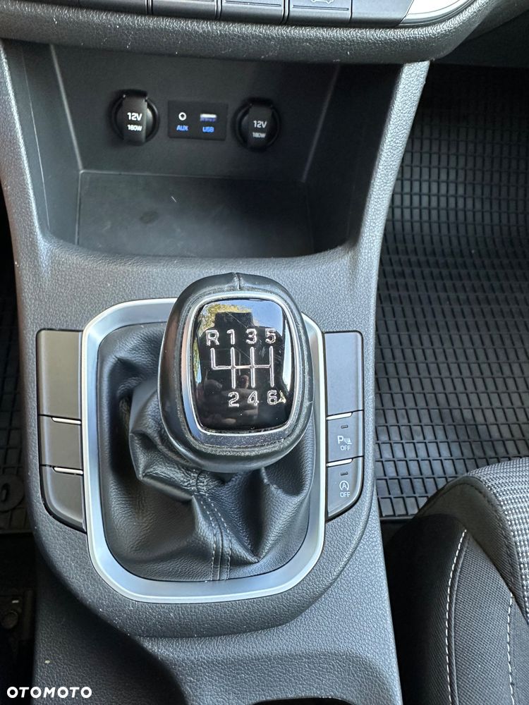 Hyundai i30 1.4 Select - 12