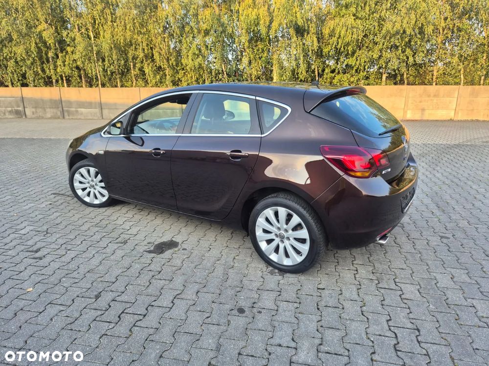 Opel Astra - 4