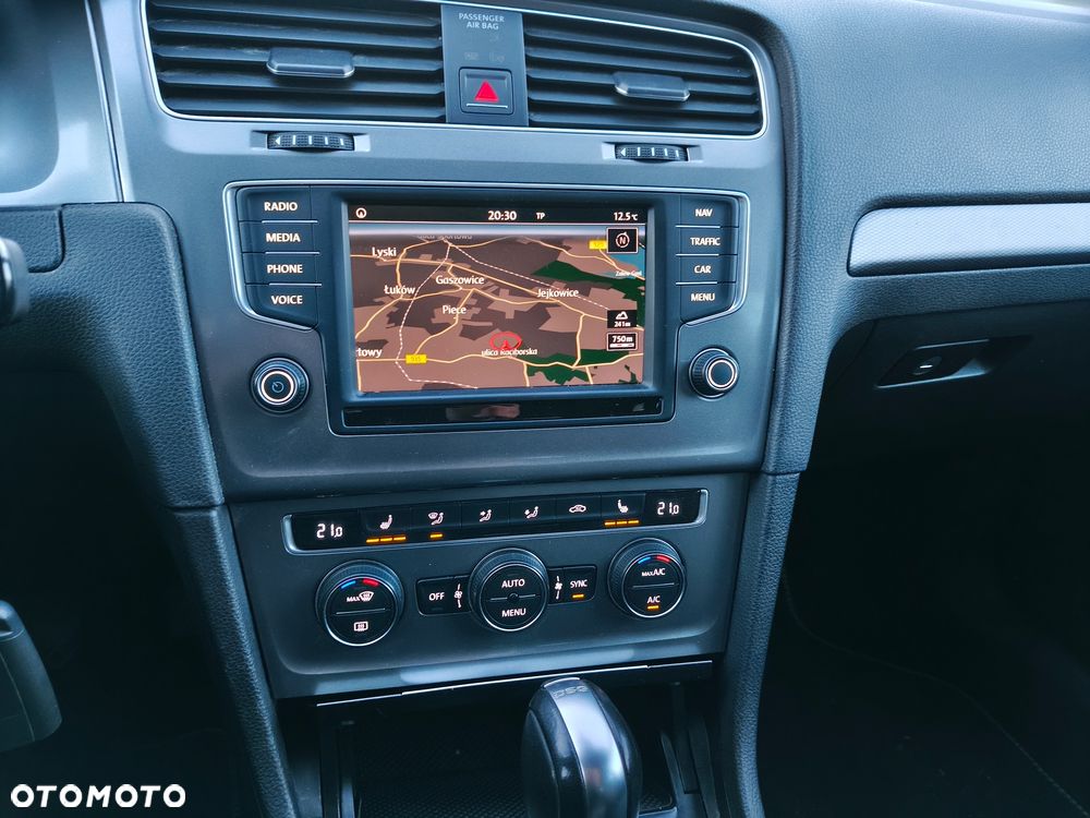 Volkswagen Golf 1.2 TSI BlueMotion Technology DSG Lounge - 11