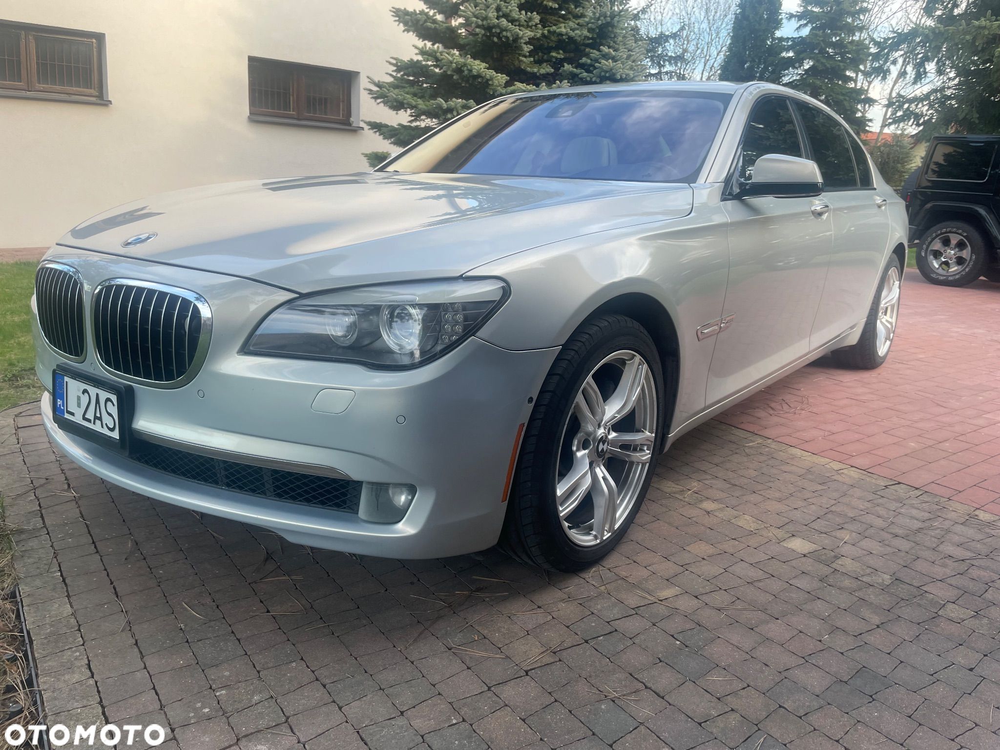 BMW Seria 7 750i L xDrive - 1