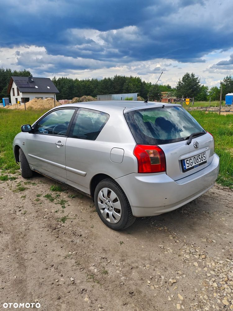 Toyota Corolla 1.6 VVT-i Sol - 2