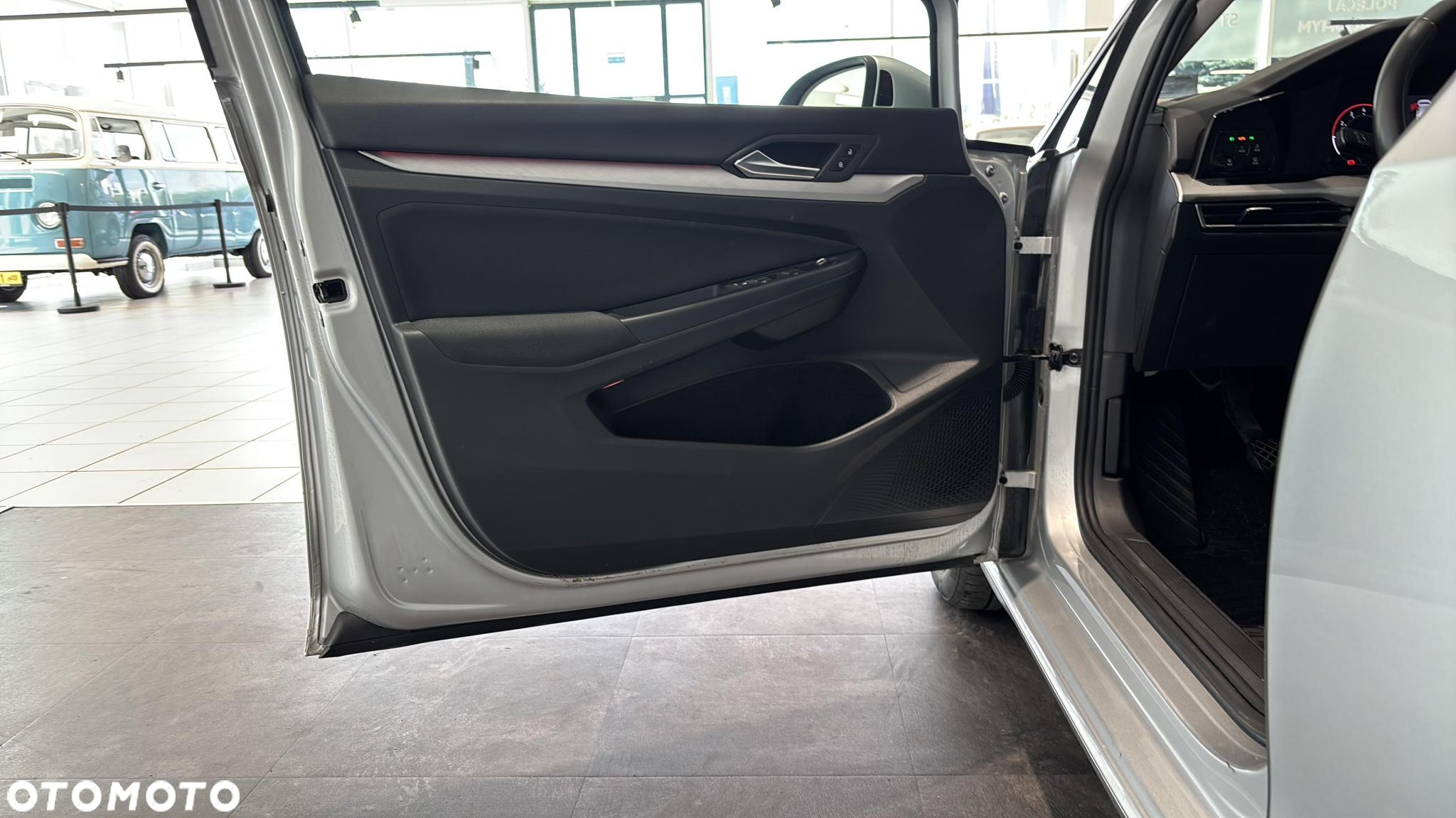 Volkswagen Golf VIII 1.5 TSI EVO Life - 10