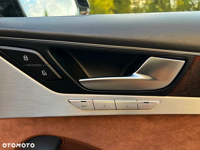 Audi A8 4.2 TDI Quattro - 13