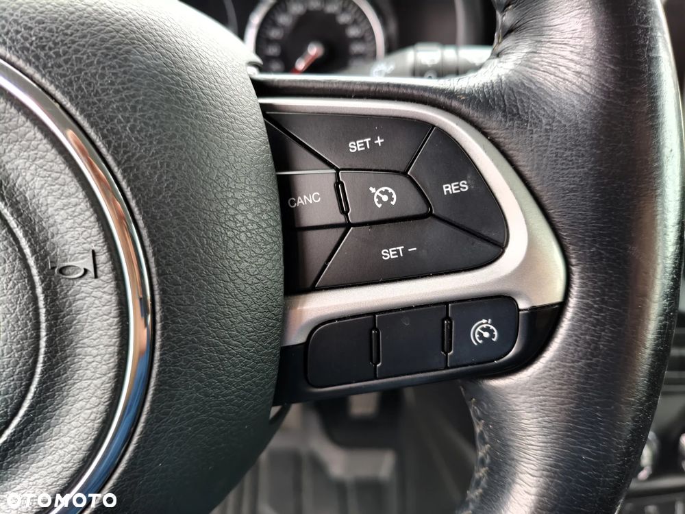 Jeep Renegade 1.6 E-TorQ Longitude Start&Stopp - 25