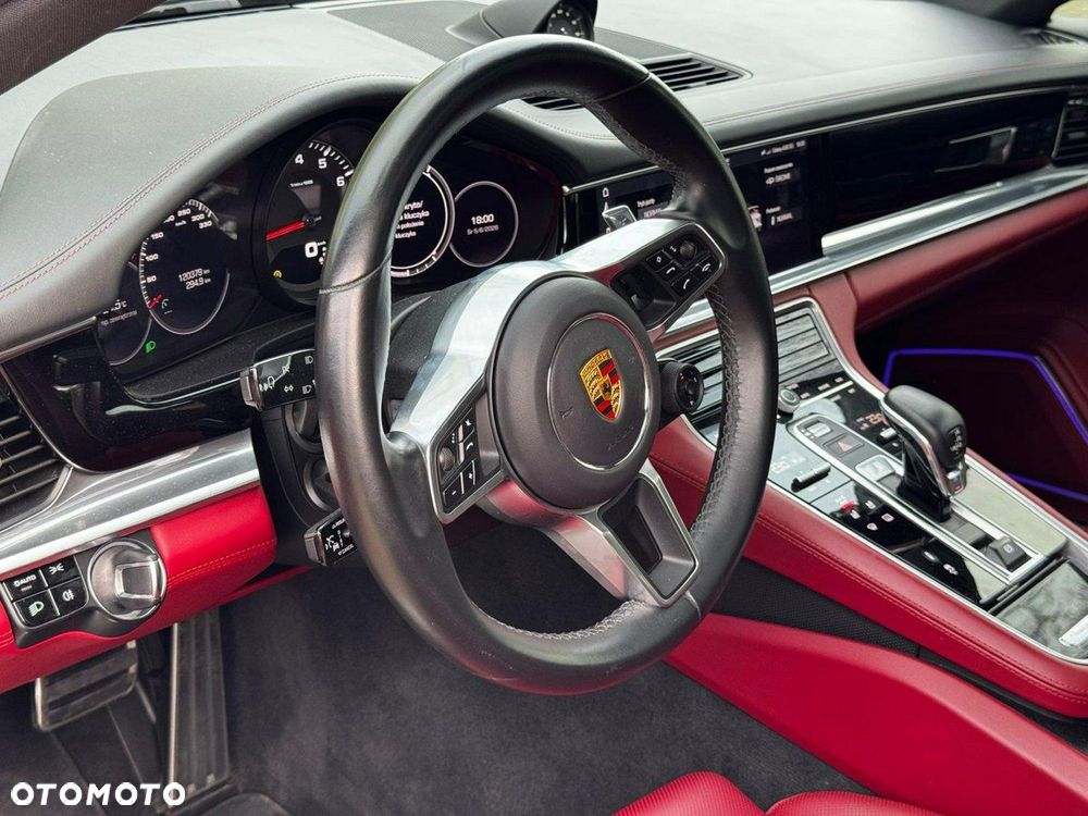 Porsche Panamera 4S Executive - 18