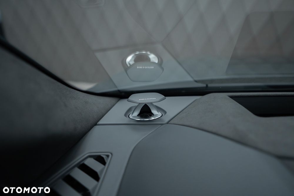 Lamborghini Urus - 13