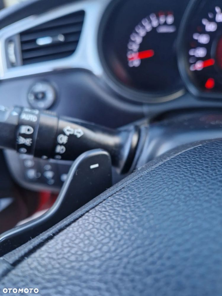 Kia Ceed 1.6 GDI M DCT - 20