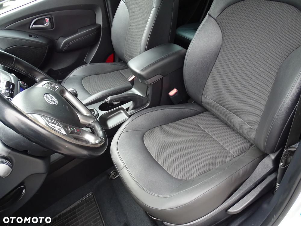 Hyundai ix35 - 24